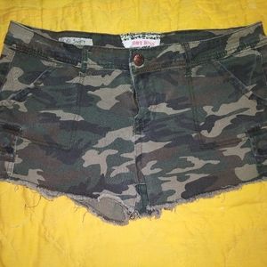 Camo short shorts